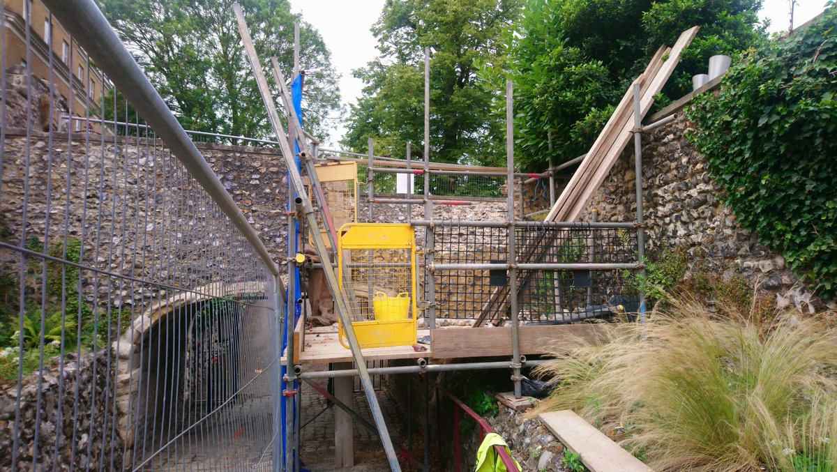 Reading Abbey Quarter tweet media