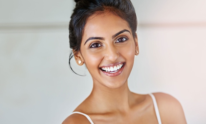 DealstrackerB's tweet photo. Tot 76 % Korting Microneedling behandeling van gezicht, hals en decolleté @ Yagmur Avci Hair &amp; Beauty Krommenie voor vanaf €49. Normaal €35. Bekijk hier de beschikbaarheid van deze deal. Reviews zijn positief. https://t.co/zZL1IQmlb6 https://t.co/T3ADLdEiOa