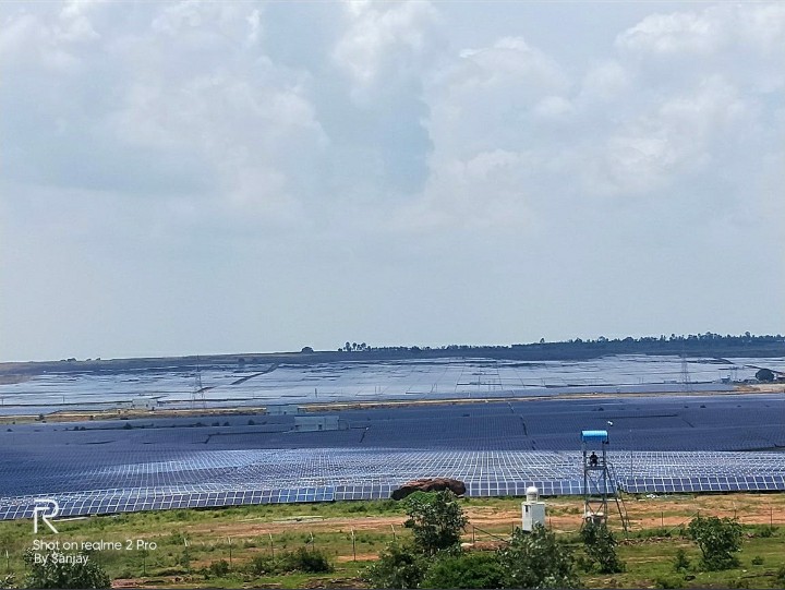 isolaralliance's tweet photo. Hon'ble PM of India dedicated 750 MW Rewa Solar Project to Nation today. #RUMSP is an ideal example of plug & play, robust project structuring, effective risk mitigation & appropriate allocation of risks among various stakeholders.
@PMOIndia @OfficeOfRKSingh @WorldBank @IFC_org https://t.co/7gRpfOQ2OI