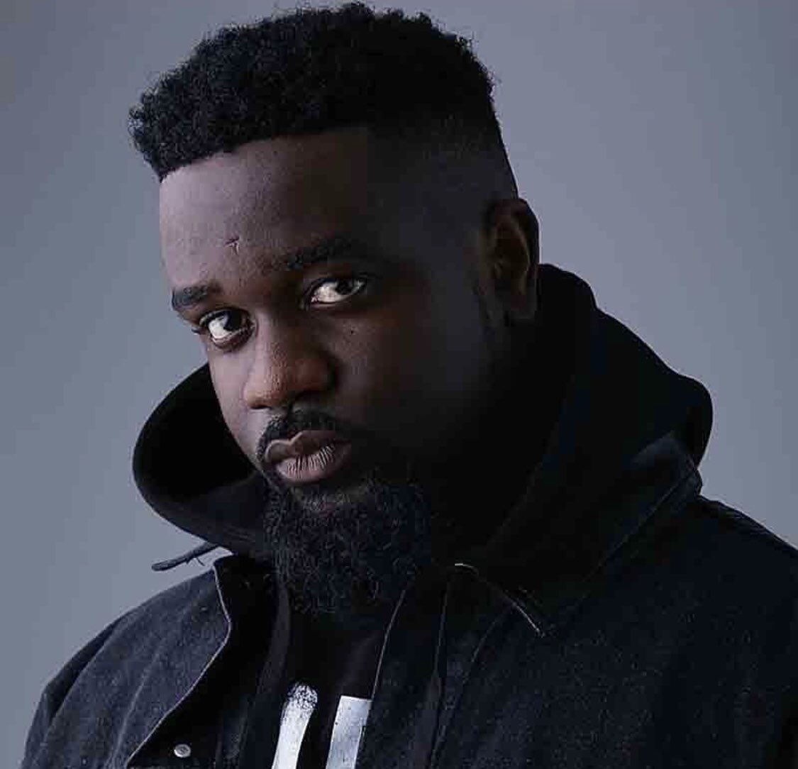 Stephiblvck's tweet photo. Happy birthday to the king👑The highest 👑Obidiponbidi💦@sarkodie https://t.co/Lqfv09celV