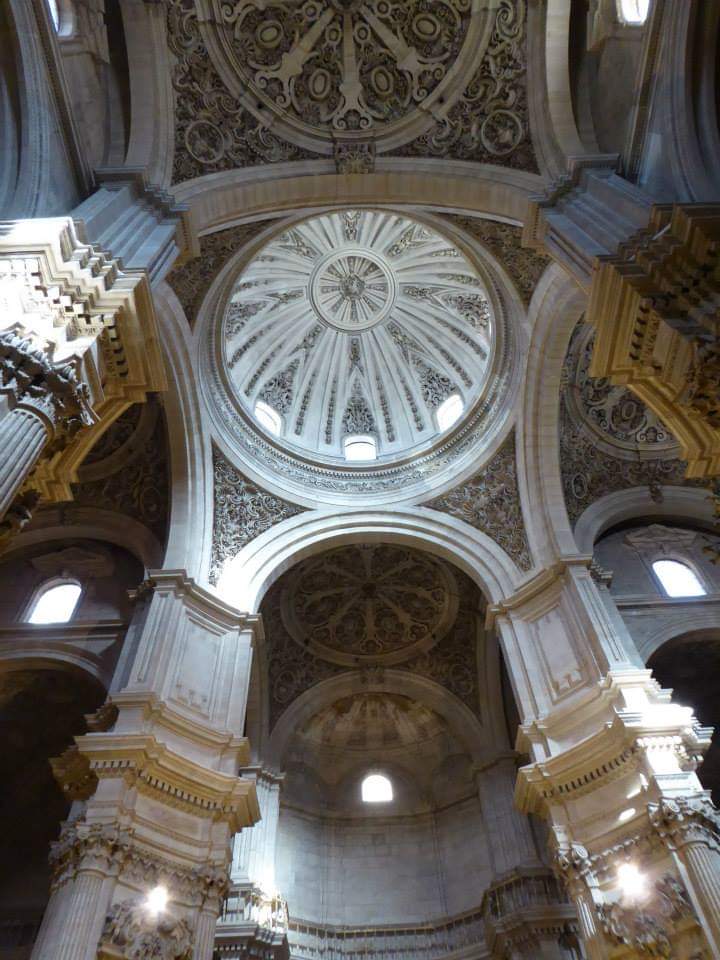skymanuelima's tweet photo. A Igreja do Sagrario (Tabernáculo), localizada na Plaza de Alonso Cano, foi construída em 1704, no lugar da antiga mesquita da cidade e ligada à Catedral de Granada. #igrejadoSagrario #Tabernaculo #Granada #Spain #TravelPhotography #Viagens #FotógrafoAmador https://t.co/cWheVRH8xU