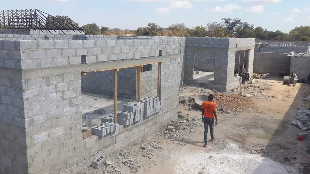 Chani_chali's tweet photo. 🏗 2 units - 3 bedroom apartments vorna valley, Lusaka 
#Building_value #Buildstorm_zm https://t.co/tB09HFsb3E