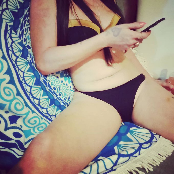 Wanna see full nudes, videos, personal constant. Come take a look https://t.co/HSY17OyvHB Snapshat: sdays2777 DM