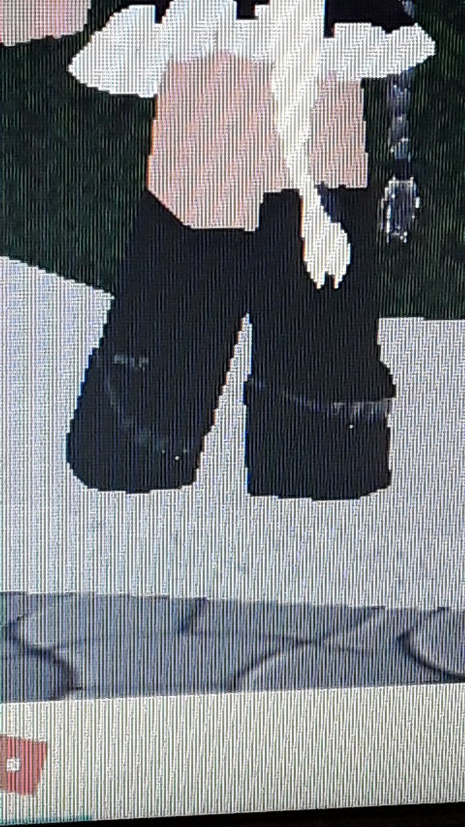 VerinoGianna's tweet photo. #Cybertea if u put the mix matched socks and fluttering jelly platforms and make them all the same color they look like really cute platform boots!!!!#rhhack @cybernova I hope u like this cool hack!!! https://t.co/lCiTL4bHFW
