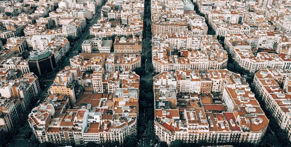 Maddyness (@bymaddyness) on Twitter photo L'actu #EnBref :
🛵<a href="/CityscootParis/">CITYSCOOT💙💚COOLTRA scooters électriques</a> s’implante à Barcelone
🏠@helloPretto se diversifie dans la recherche de biens #immobiliers avec #PrettoSearch
📨<a href="/Ankorstore/">Ankorstore</a> s’associe à @cubyn_ pour lancer son offre #logistique maddyness.com/2020/07/10/enb… L'actu #EnBref :
🛵<a href="/CityscootParis/">CITYSCOOT💙💚COOLTRA scooters électriques</a> s’implante à Barcelone
🏠@helloPretto se diversifie dans la recherche de biens #immobiliers avec #PrettoSearch
📨<a href="/Ankorstore/">Ankorstore</a> s’associe à @cubyn_ pour lancer son offre #logistique maddyness.com/2020/07/10/enb…