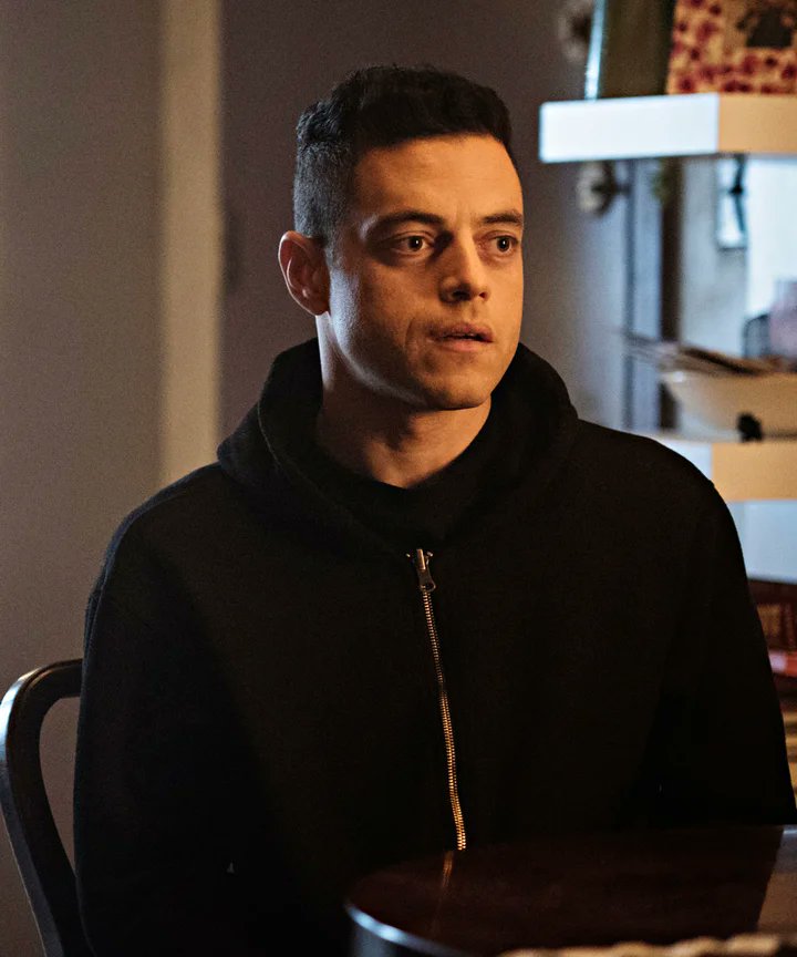 CameronLofy's tweet photo. The show villain          The real villain https://t.co/0gREEAPgiK