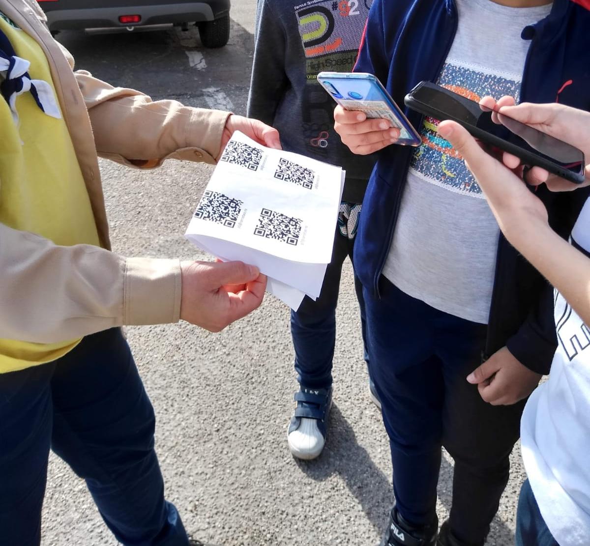 umargproject's tweet photo. To start and play the game, they scanned a QR code.
They were very excited to find another use for their mobile devices and they are looking forward to see the educational games provided by the UMARG team. 2/2 https://t.co/u7LPa1SuoC