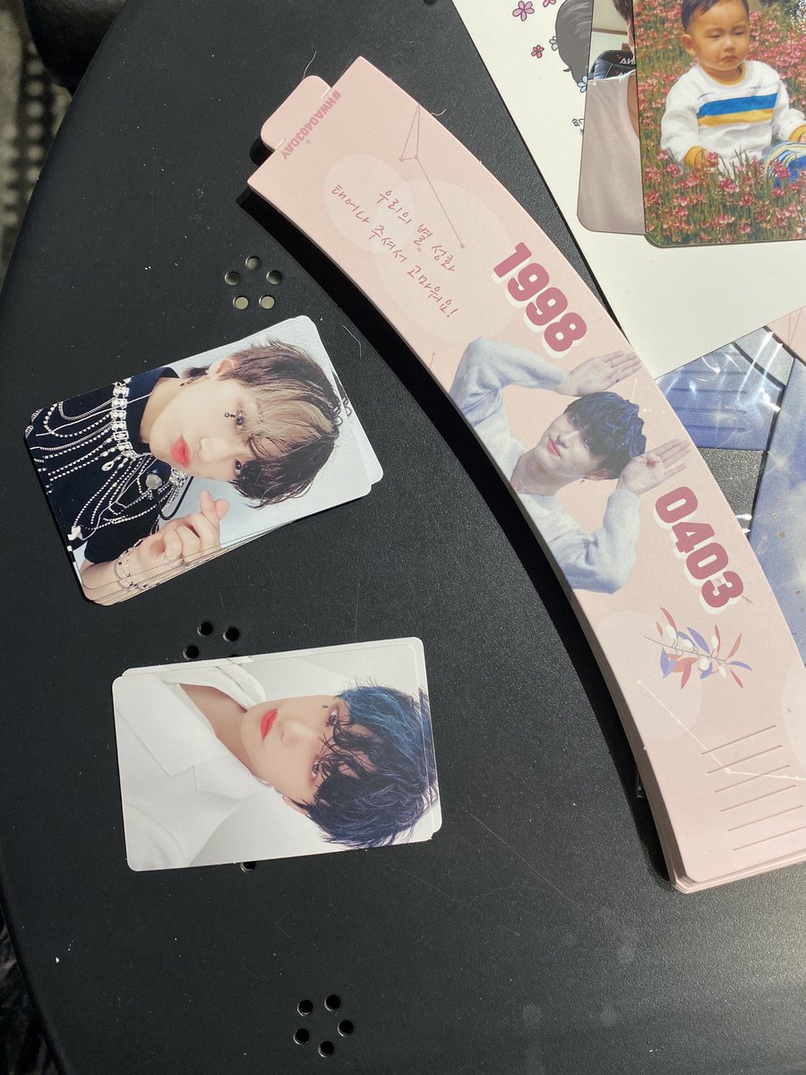 monsoleil0710's tweet photo. We finished our cupsleeve and on-site sales for fanpacks! @980403day will be giving out their cupsleeves instead! https://t.co/EuYzgm41ZI