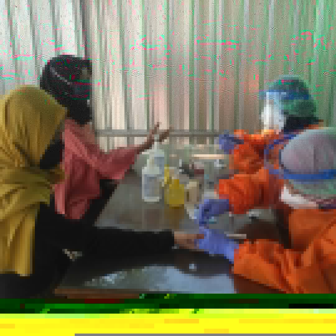 MulyorejoPps's tweet photo. Sebagai penyelenggara pilkada demak 2020 kami PPS beserta PPDP mulyorejo mengikuti RAPID-TEST dg tujuan agar masyarakat tahu bahwa kami bersungguh - sungguh dalam menjalankan tugas kami,yg mana kami nantinya akan mendatangi satu- persatu rumah warga untuk menCOKLIT
#ppsmulyorejo https://t.co/YHWrtUQOYB