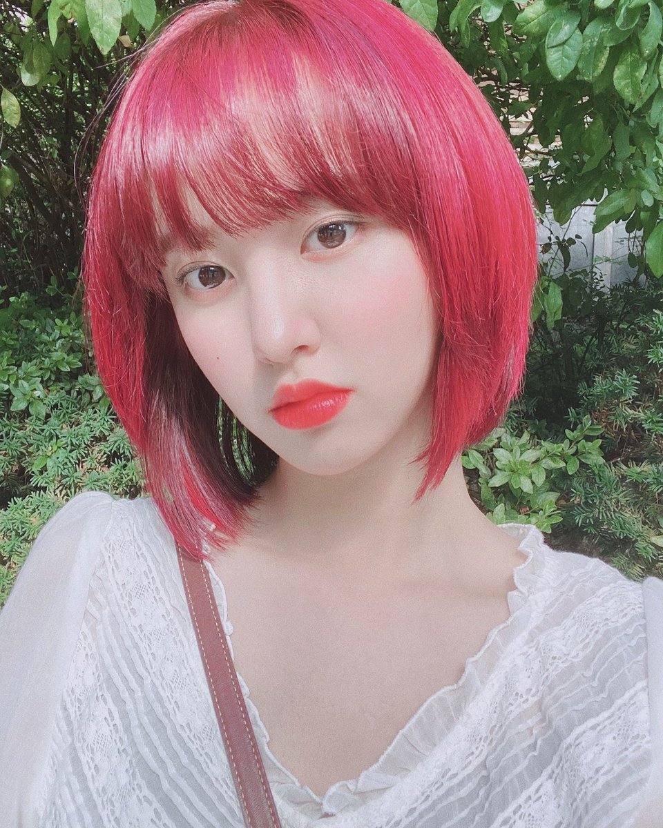 soeundorphin's tweet photo. 비 온다며!!! 날씨 완전 좋구먼유 🌿❤️ https://t.co/vZbDaBC2Yq
