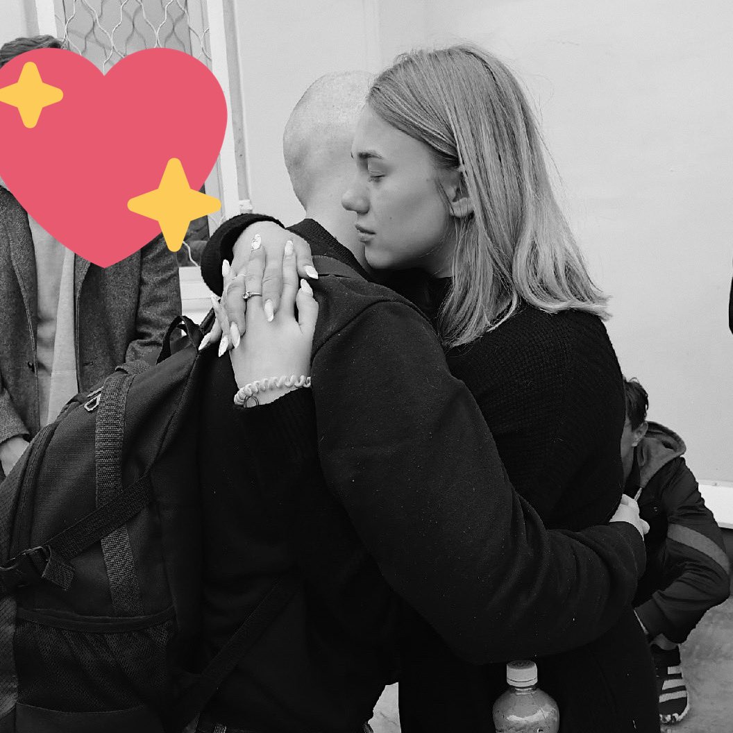 LeLena151's tweet photo. Между нами километры и города,
А я забрал твое сердце и не отдам💙 https://t.co/9A9T3TJugg