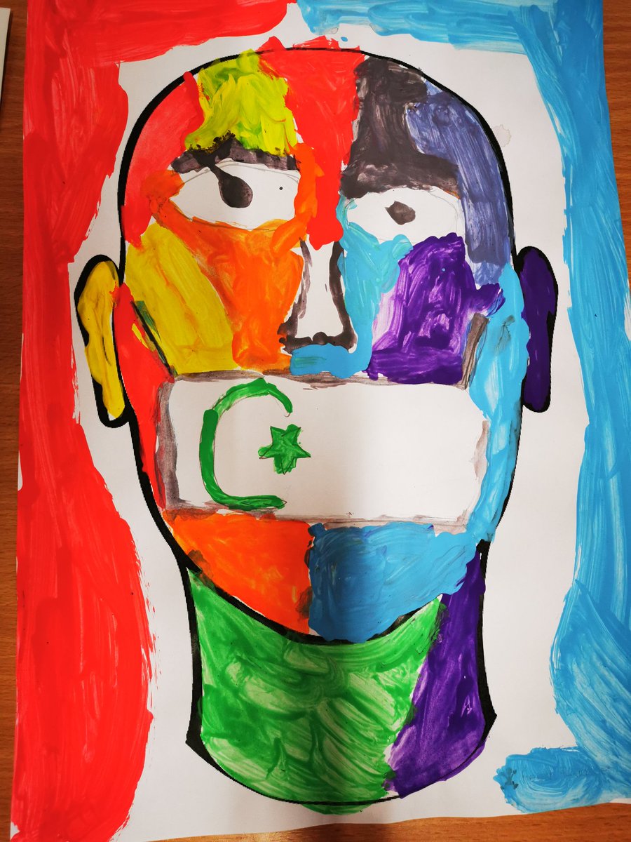 LouiseSumner7's tweet photo. Yesterday yr6 were painting some Brazilian Street Art. Let us know your thoughts 
@CliftonPrim @pengellyclifton @MrPowerClifton @MissWardTA1 @CliftonDeputy @6Mrsharris5 https://t.co/cVP3IpLMZk