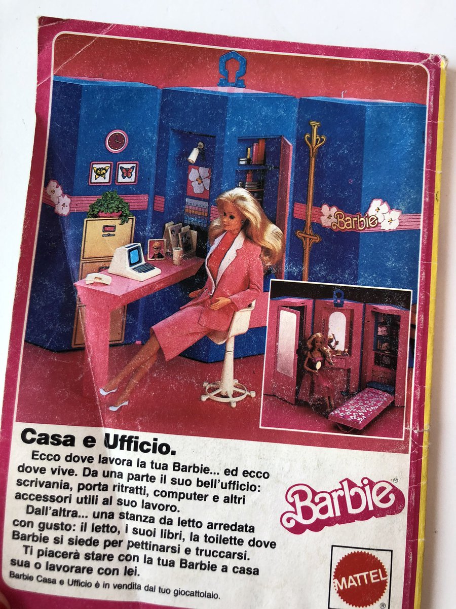FrancescaParlat's tweet photo. Comunque Barbie faceva #smartworking già nel 1985. #CasaeUfficio https://t.co/3dElc0fHNZ