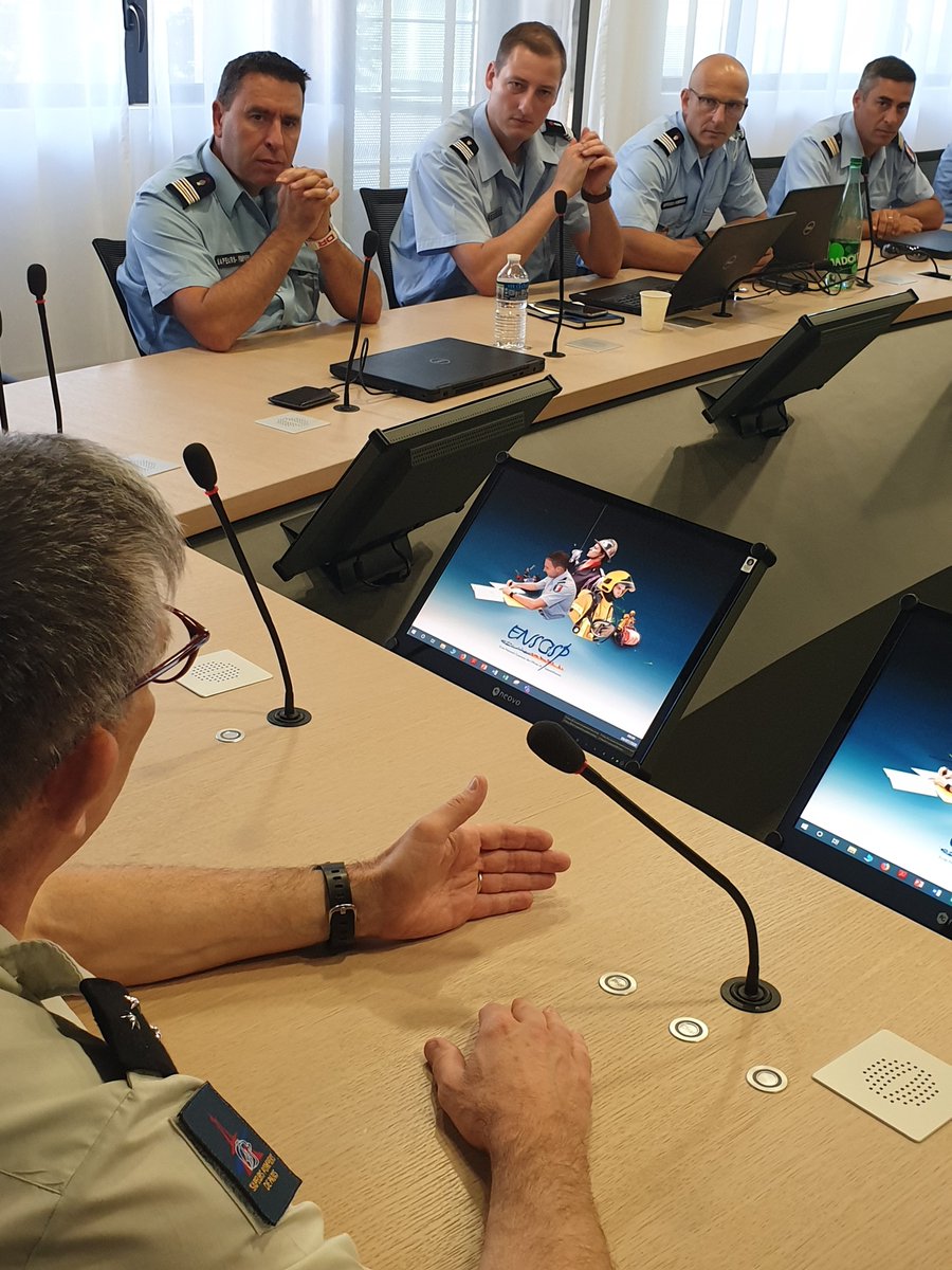 ENSOSP's tweet photo. Dernière semaine de #formation organisée par #FORCRISE pour les élèves-colonels #ESD Au programme : la #communication de #crise #médiatraining ; #RETEX #Lubrizol ; #RETEX #attentats avec le #général #Boutinaud ; échanges avec le #DIRCOM @EDFofficiel, relations #SDIS- #PCASDIS... https://t.co/UXguVxmx9E