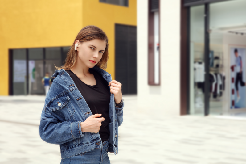 Angel_Zyy's tweet photo. - Just hope to have a quite environment to listen the music when you walk on the road?

- You need an ANC TWS earbuds

Contact: Adele. (Whatsapp: 0086 132 8669 6863

#earbuds #headphone #bluetooth #headset #wireless #anc #tws #wifi #poly #bose #airpods #sony #design #headphones https://t.co/kKtP9opnuo