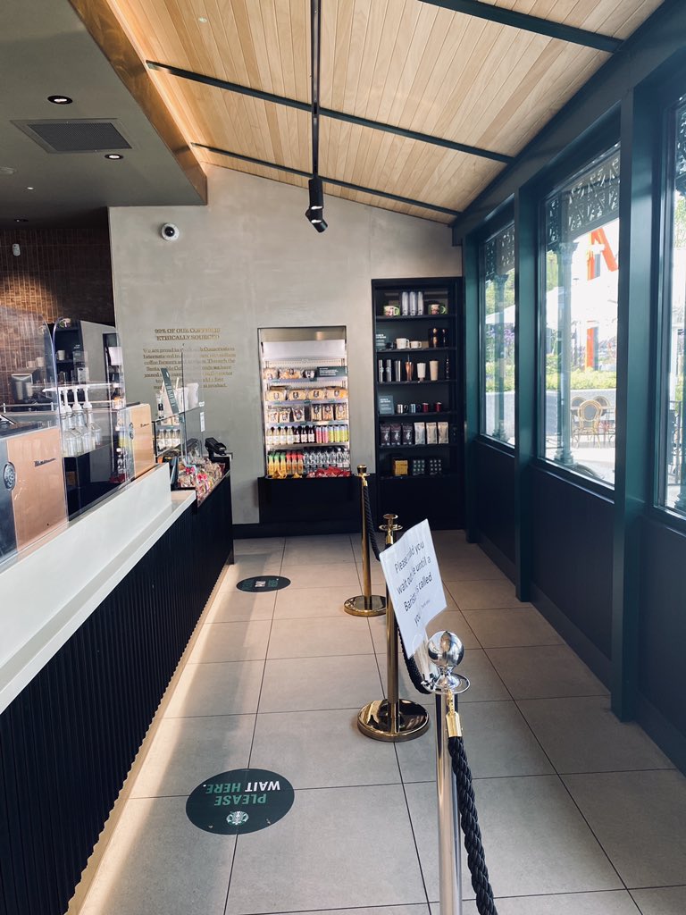 Lindabekoe's tweet photo. My first Starbucks https://t.co/KDOEWoKi2c