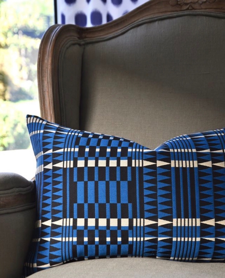 We love this photo of our Africana Samawati fabric made into a cushion by <a href="/telescopestyle/">TelescopeStyle</a> ! 

Photo by <a href="/telescopestyle/">TelescopeStyle</a>
Cushion: Africana in Samawati (which means Blue in Swahili) 

#boho #eclectic #homestyle #cushion #cuetainfabric #upholstery #africa #geometric #modernold