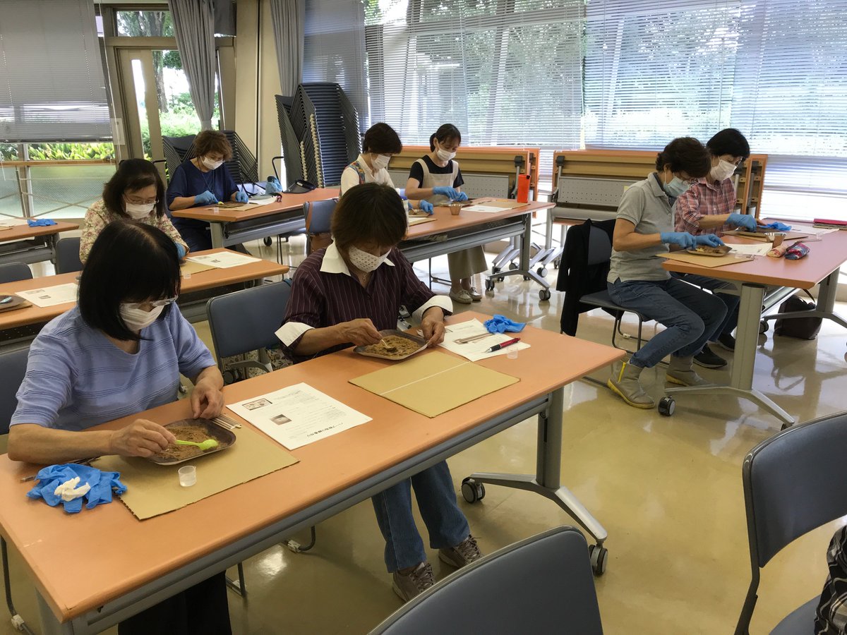 西東京花の会 ハーブ勉強会 昨年から育てている除虫菊をメインに使い 虫除け作用のあるハーブ類も加えて蚊取り線香を手作りしました 西東京花の会 ハーブ勉強会 昨年から育てている除虫菊をメインに使い 虫除け作用のあるハーブ類も加えて蚊取り線香を手作りしました