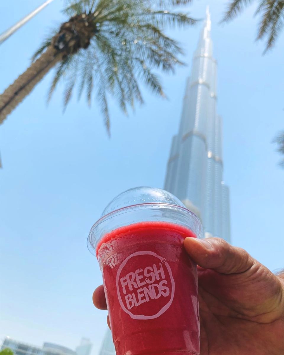 fresh_blends's tweet photo. Our all-natural Strawberry Smoothies will cool you off even at 42°C / 108°F  😋🥵🥶

#drinkfreshblends #freshblends #allnatural #freshlymade #smoothie #frappe #icedlatte #coldbrew #dubai #burjkhalifa #freshblender #frozenlemonade #natural https://t.co/beENnu5uIt