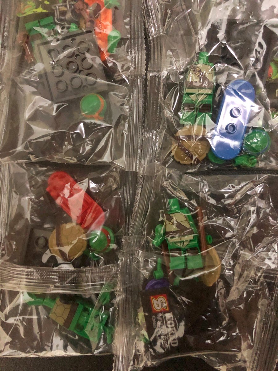 OneDollarLego's tweet photo. Before I go to more Mandalorian minifigs, check these:

#LegoWill #Lego 🐢🐢🐢🐢 https://t.co/eWNNAEI3et