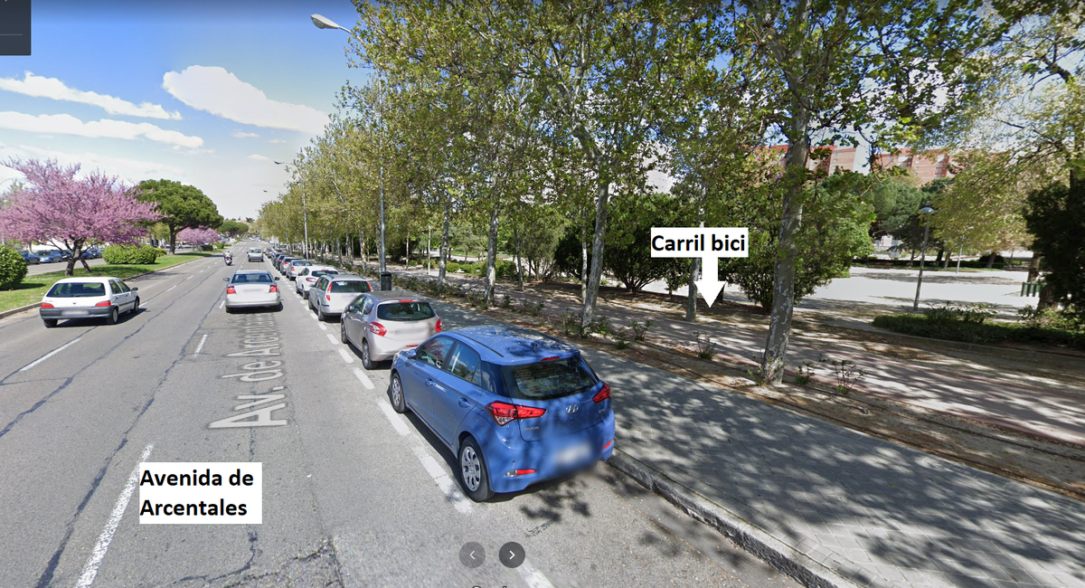 Marta_Serrano's tweet photo. Veo con estupefacción que la principal actuación del Ayuntamiento de @Madrid en cuanto a carriles bicis temporales es en un eje donde ya hay carril bici... 

El eje Avenida de Aroca - Avenida de Arcentales. https://t.co/Bksfw7mAFM