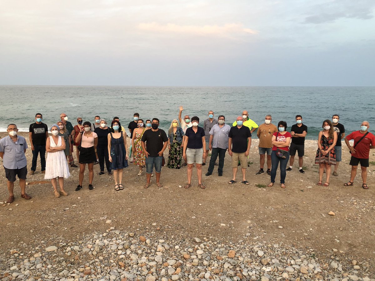 EnricPla_'s tweet photo. Trobada de la gent de @Podem de #Vinaròs amb @pilar_lima , @susanaruizvives , @mariojorda , @_EstherSanz_ i @MarisaSaavedraM . Compartint projectes i il·lusió, recuperant el Podem de totes i tots, el que està a les institucions perquè és de la gent. #SiSePuede https://t.co/kjmorEz6Fh