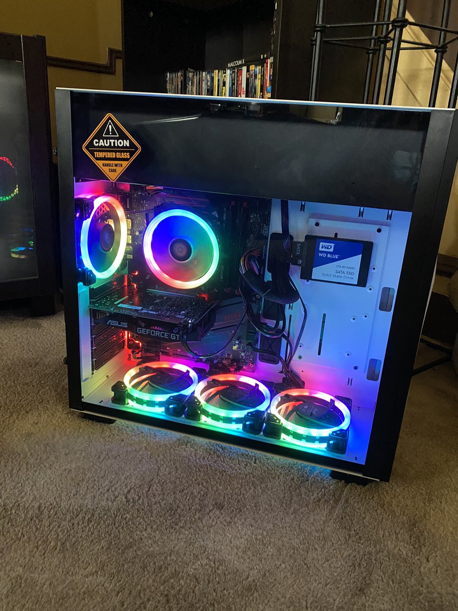 HalfMoonPCBuild's tweet image. Repaired that system.