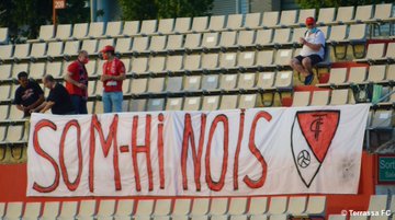 CanalTerrassa's tweet image. ⚽️El @TerrassaFC rep l'escalf de socis i aficionats en la recta final de la preparació per al play-off d'ascens #futbol #2aB #esportstrs 📸(Terrassa FC)
terrassadigital.cat/la-primera-pla…