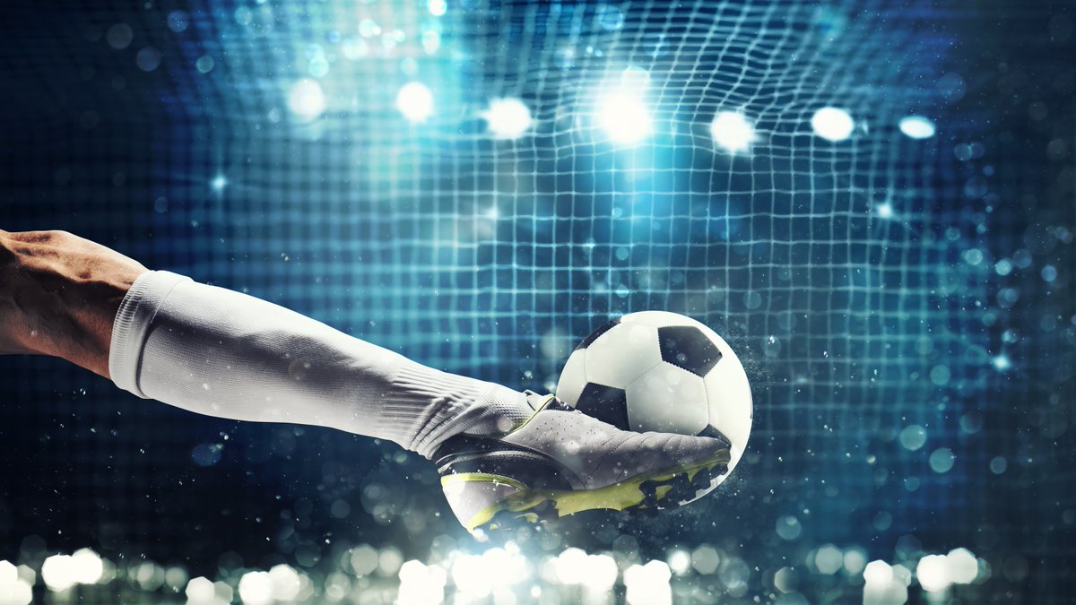 kbc_group's tweet photo. Voetballiefhebbers, zowel klanten als niet-klanten van KBC, krijgen binnenkort alle goals en hoogtepunten tijdens Jupiler Pro League matchen met beeld en commentaar, live op hun smartphone via KBC mobile. http:https://t.co/mXVyBe2pQe #foot #goal #kbc https://t.co/8kfG2eKCKr