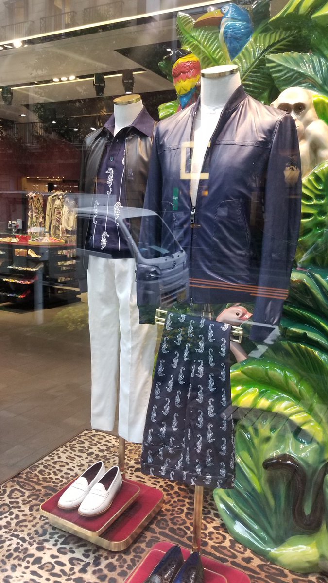 えー、ドルガバさん今期タツノコなのぉ～🥺(映り込み残念すぎる)