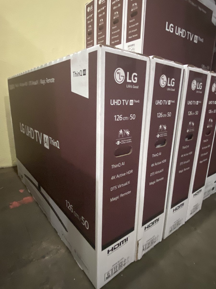 2020 lG  UHD tv 📺 4Kdisplay /  4k Active HDR/Magic remote /4K Ultra HD/Apple airplay /HDMI/ThinQ Ai
Price:4500ghc free delivery Accra 
#kyeiwestenterprise #YourSafetyIsMySafety #Wedeliver 
Call 0541844591