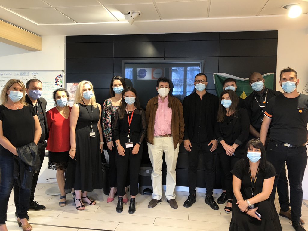 vlad_enea's tweet photo. Merci @Olivier_Mast pour ce moment d’échanges avec la belle équipe de la TGB de Bordeaux qui était ravie de votre visite @OrangeNvAquit @delmas_nathalie @SimperElisabeth
@SLanneluc @PatriciaGoriaux https://t.co/fJXG5nl3Dz