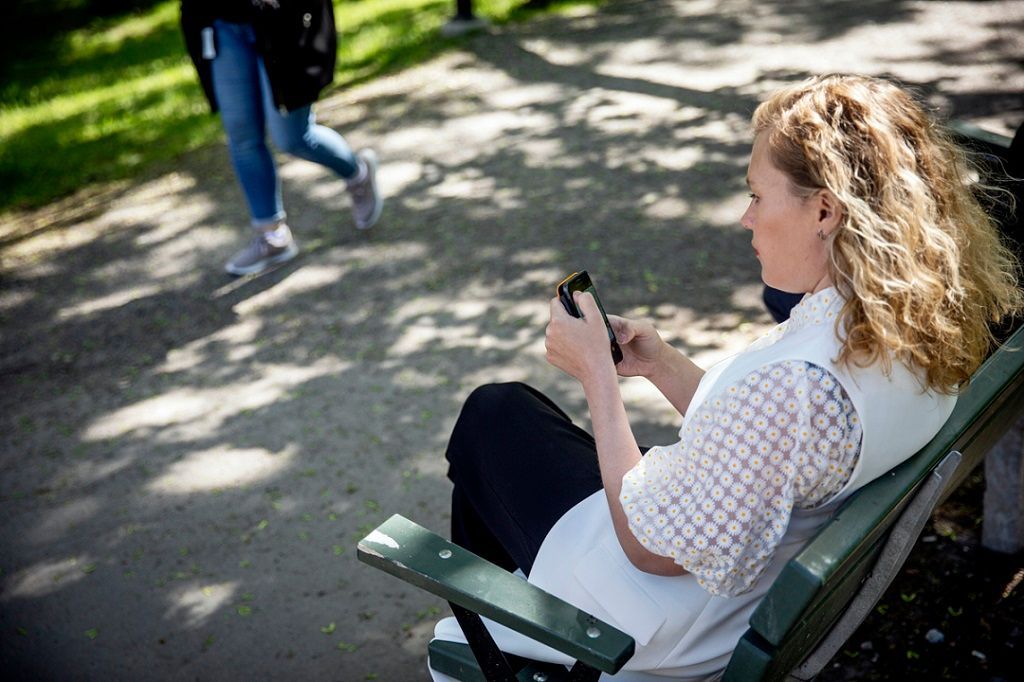 prv_se's tweet photo. Patentdatabaserna är fulla av smarta innovationer, som apparater som med värmestrålning och ultraljud hjälper oss att hålla avståndet, eller teknik som larmar om händerna kommer för nära ansiktet. #patent #uppfinning #innovation #distans #virus #smittspridning 📷: Casper Hedberg https://t.co/sNBxUPiTLz