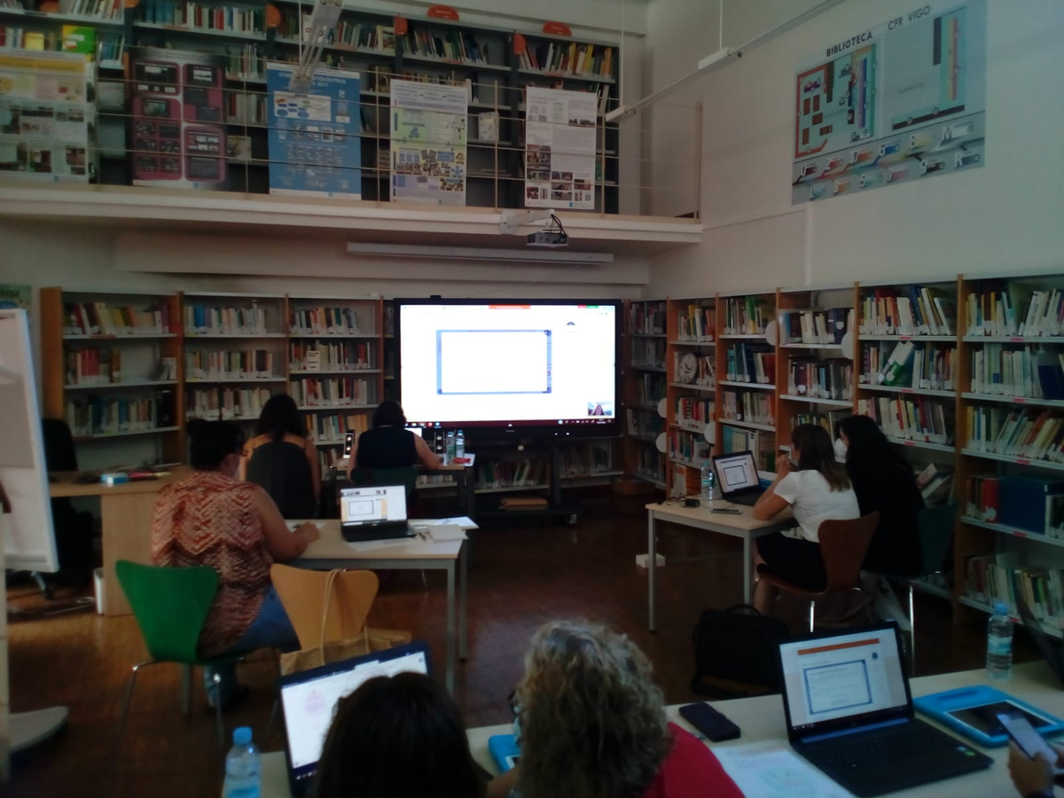 CFRdeVigo's tweet photo. 4th session of Lab on storytelling from @CFRdeVigo to the world. Today we are covering the Metro Line stops on production and creation. Looking forward to the productions
#formacioncfrvigo  #Eurospectives20 
 #ErasmusPlusKA2 https://t.co/4oOBniMt9v