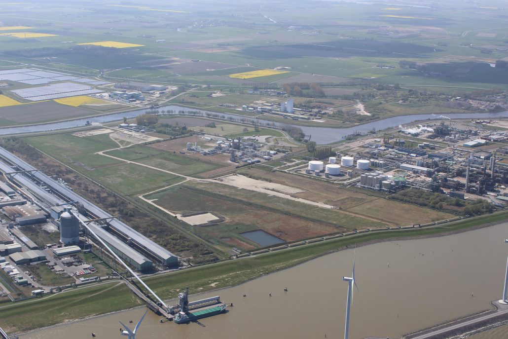 EemsdeltaEZ's tweet photo. Groningen Seaports investeert fors in bedrijventerrein Heveskes https://t.co/yGWyS0tkCT https://t.co/oNnWRjfI67