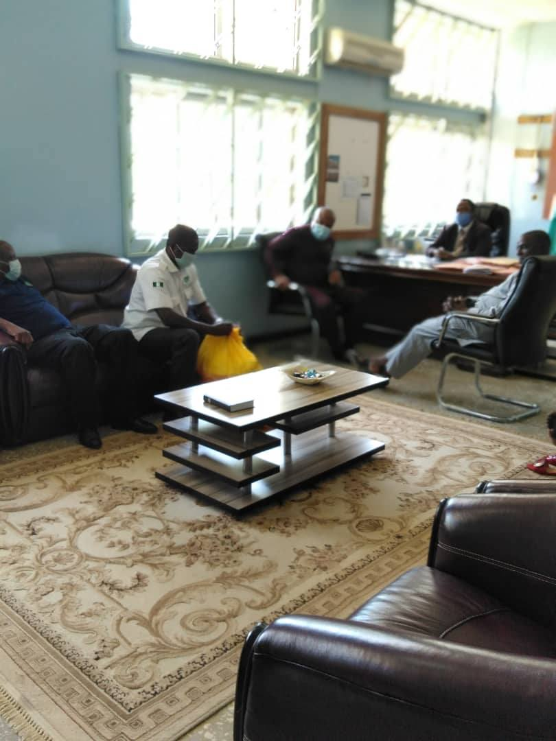 NESREANigeria's tweet photo. In the Agency's bid to support the FG initiative on the COVID19 Pandemic &amp; further the #NESREAsensitization drive, the NC Zonal Office &amp; the Plateau State Field Office paid a courtesy visit to the Jos University Teaching Hospital (JUTH) which holds an isolation Center. 

1/2 https://t.co/aItj13JIGI