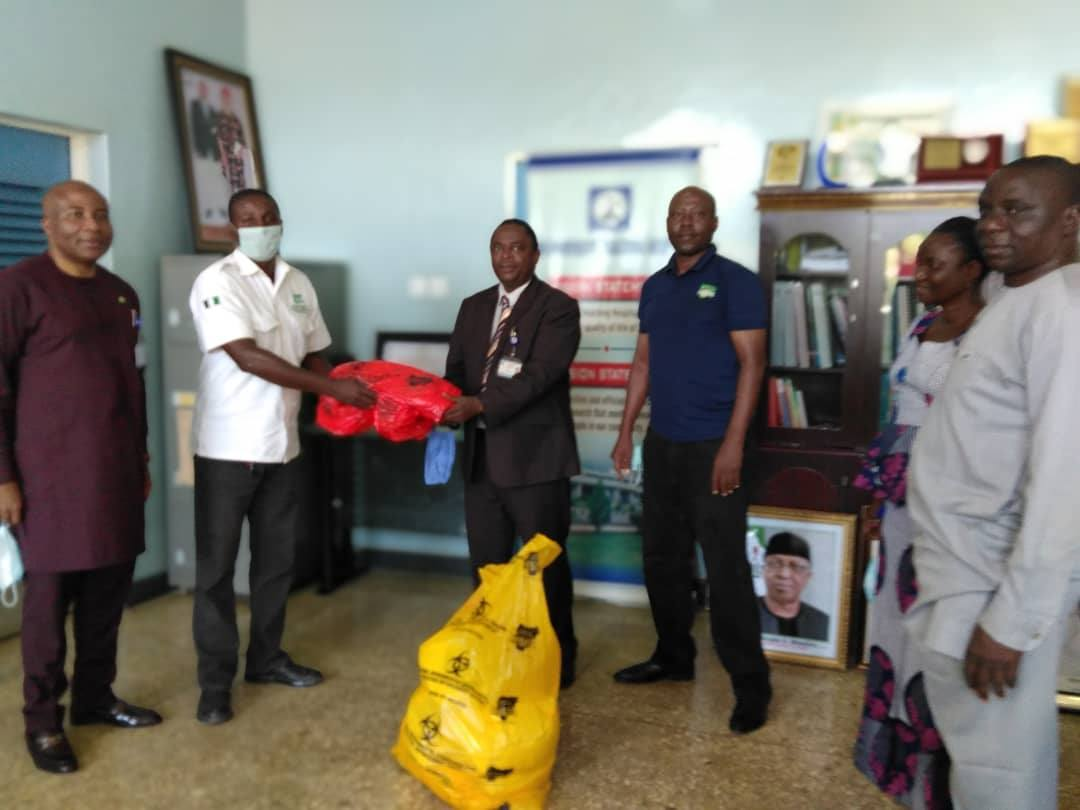 NESREANigeria's tweet photo. In the Agency's bid to support the FG initiative on the COVID19 Pandemic &amp; further the #NESREAsensitization drive, the NC Zonal Office &amp; the Plateau State Field Office paid a courtesy visit to the Jos University Teaching Hospital (JUTH) which holds an isolation Center. 

1/2 https://t.co/aItj13JIGI