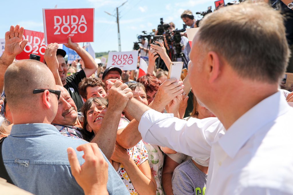 AndrzejDuda2020's tweet photo. Z Wami zwyciężymy! #DUDA2020 🇵🇱 https://t.co/Ayz4tiu9hP
