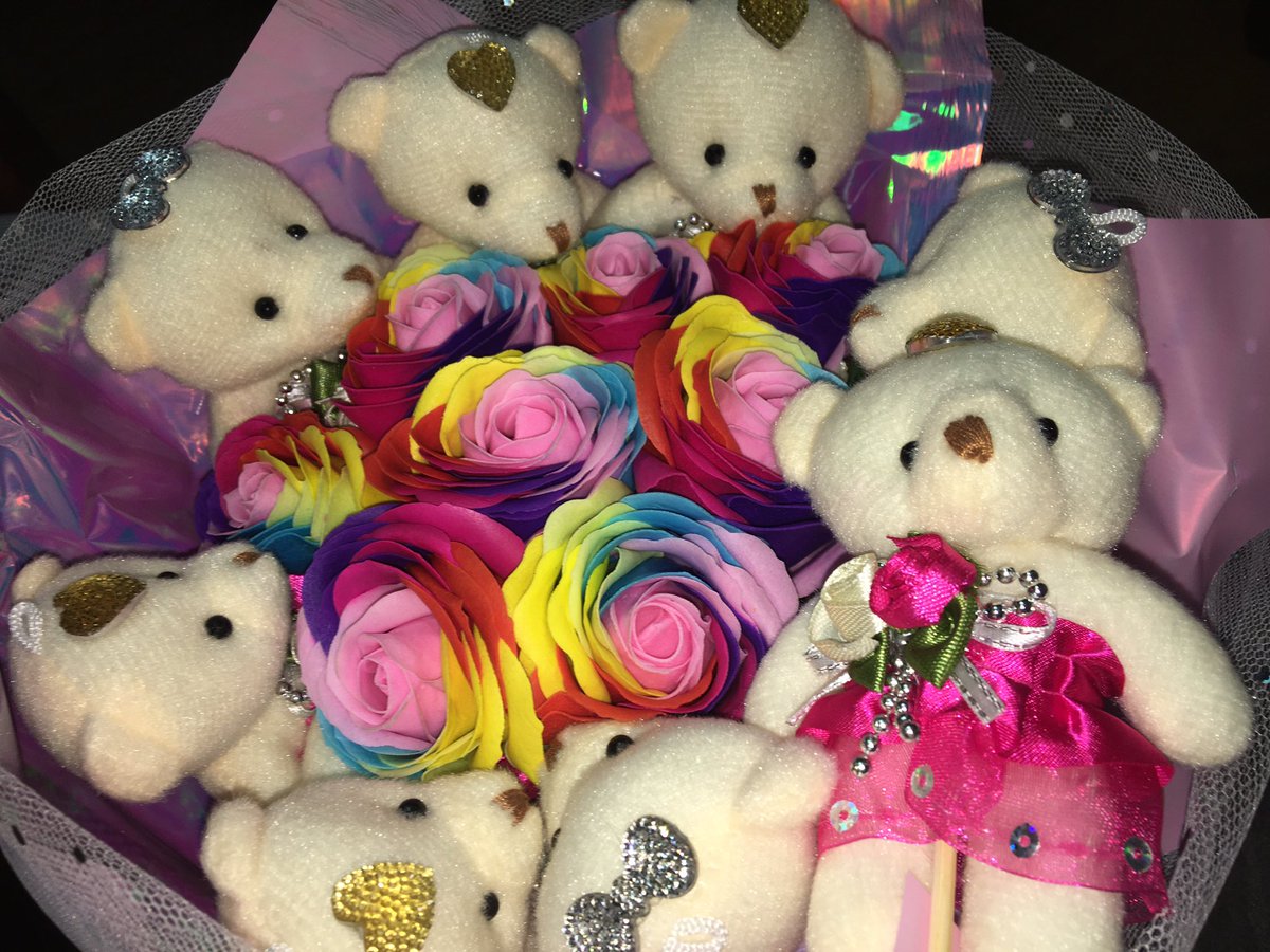 OOsRady__'s tweet photo. 🌹🌈🌹🌈🌹🌈🌹🌈
.
レインボーローズ
花言葉【 無限の可能性 】
.
🌹🌈🌹🌈🌹🌈🌹🌈 https://t.co/PIhi36bY0z