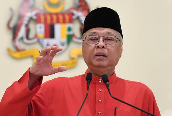 501Awani's tweet photo. Kehadiran majlis sosial, agama dan rasmi tidak lagi 250 orang mulai 15 Julai #AWANInews #HapusCOVID19 https://t.co/jpkwGkSis5 https://t.co/Bp052RXCR3