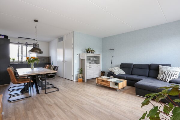 lamberinkfrl's tweet photo. #Wonen aan het #water in #Stavoren? Dit plekje is magisch! De perfecte ligging, de woning én de ruimte... Deze nagenoeg nieuwe woning is instapklaar en wellicht iets voor jou! Nieuwsgierig geworden naar meer? Kijk even op onze website! > https://t.co/IiVq66TcMI https://t.co/OKNiJQbq4t
