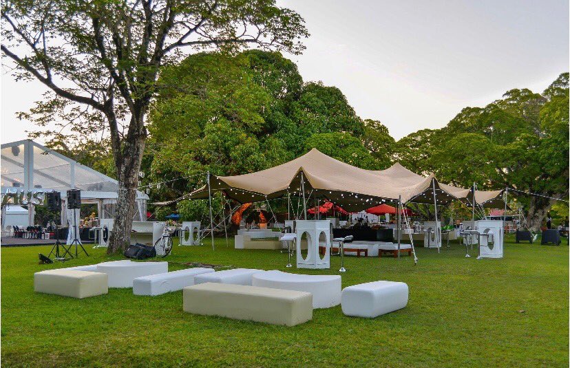 Got a wedding/celebration coming up in 2021? Why not go al fresco and host your event outside under the cover of a beautiful stretch tent ❤️🌈🤩😍💃🏽oooooh go on then! #outdoorevent #outdoorwedding #tipiwedding #stretchtent #hayfield #stretchtentwedding #peakdistrict #glossop