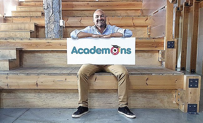 La #App <a href="/academons/">Academons Primaria</a> creada por el leonés <a href="/rauliot/">Raul Orejas</a> ha sido utilizada por +400.000 padres y jóvenes 📲👩‍🏫 Es la herramienta líder en educación en casa y estos meses ha disparado sus descargas ⬇️ Ayuda a los alumnos de #Primaria con +20.000 juegos didácticos <a href="/Cerebriti/">Cerebriti</a> #PlayStore