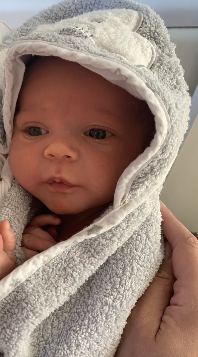 10 weeks ago I gave birth to this beauty 💕