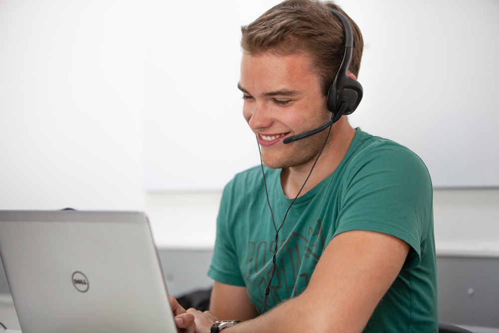 ECEnglish's tweet photo. Start studying English online before your trip to make the most of your experience learning English abroad π https://t.co/AMvFxYK2HK #OnlineLearning #LearnEnglishOnline #ECVirtual https://t.co/GtwJSjrADv