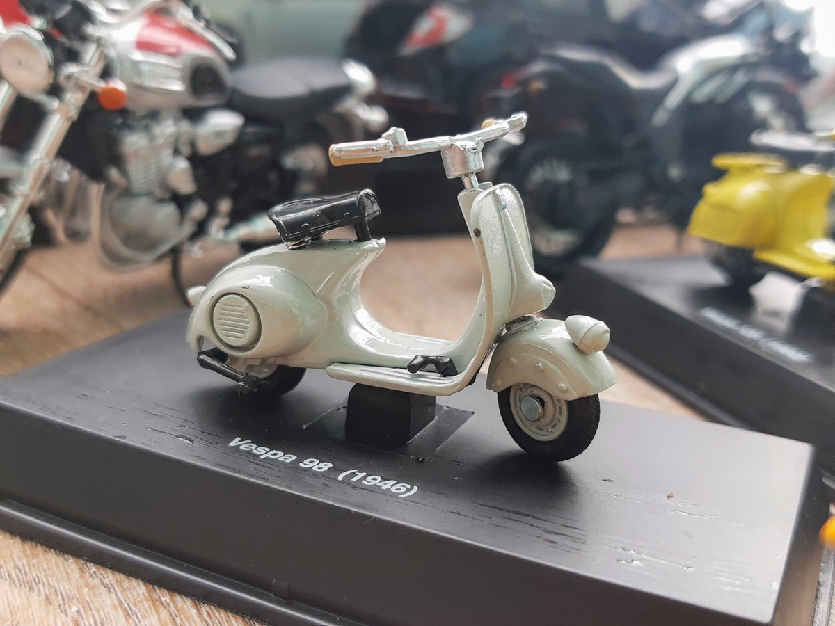 art_wheel's tweet photo. เวสป้า scale1:32 คลาสสิก
คันละ 350 ฟรีค่าจัดส่ง เก็บเงินปลายทาง COD 
#เวสป้า #vespa #รถเวสป้า #โมเดล #รถ��มเดล #รถเหล็ก https://t.co/ct0Dur7Snp