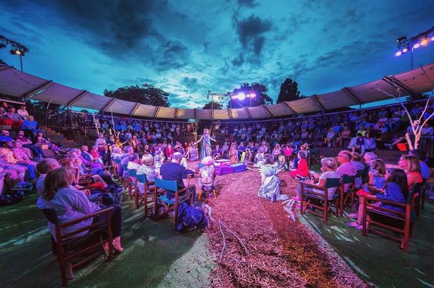 OUTDOOR THEATRE 
is ok from tomorrow!?!
Ok, I’ll just leave this here:
I’m an actor, presenter, director, producer, company/stage/event manager &amp; I can make a decent brew. 
I have my own coat &amp; sunglasses.
I’m available for hire! #theatre #SaveTheArts #forhire #freelance #Events