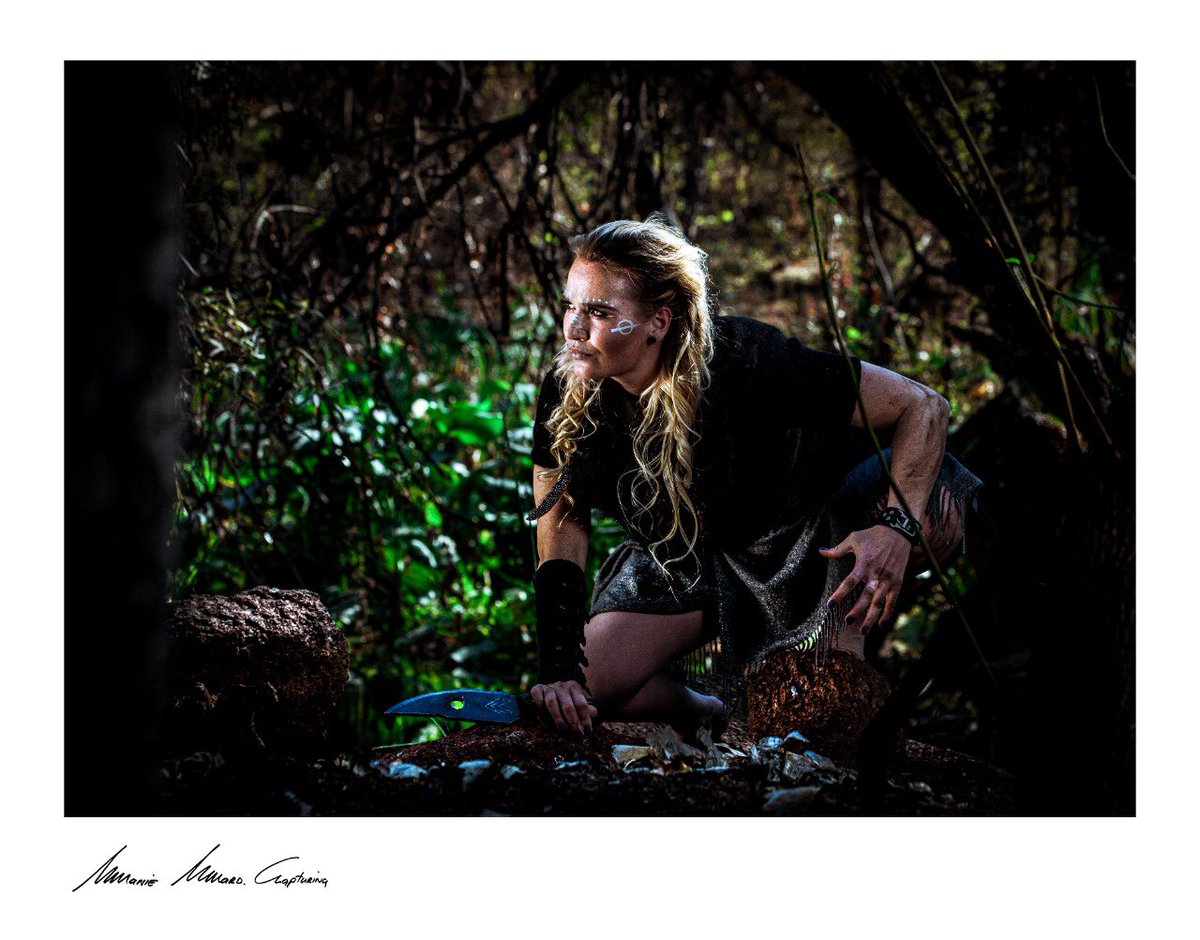 dottedzebra's tweet photo. We’re all on a journey, to somewhere...&amp; sometimes we just need to clear the brush &amp; take down what’s standing in our way.
Tog: @maniewardcapturing 
HMUA: Me
Model: Kirstie Mills 
Wolf: Mulan
#sigimakeup #sigimakeupdolla #makeupartistjhb #sigistyles #makeupartist #warriormakeup https://t.co/3yMpO2SUuA