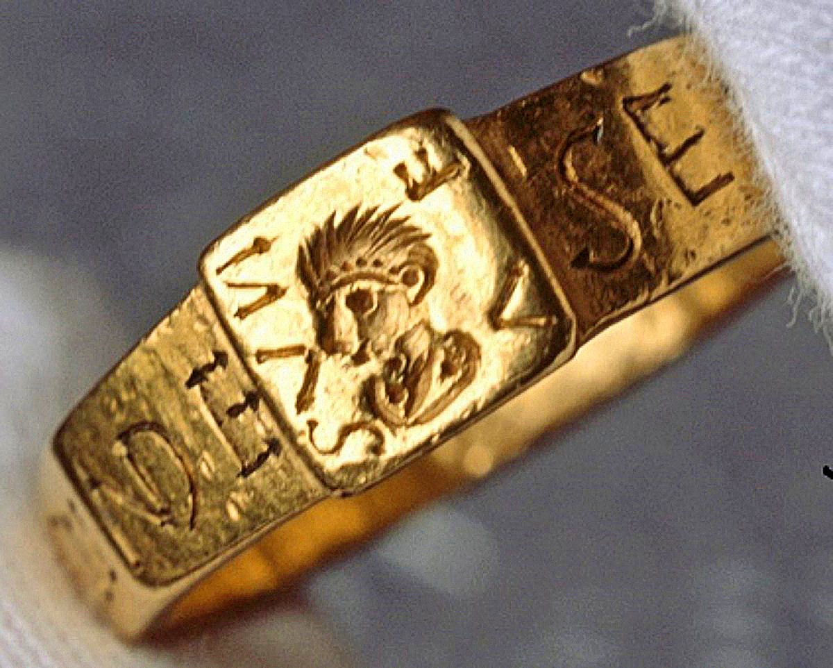 1) A stranger than fiction Roman ring mystery thread: this enigmatic Roman gold ring was found in a ploughed field near Silchester in 1785. The square bezel has a portrait of the pagan goddess Venus, inscribed backwards SUNEV for use as a signet ring by the owner. Curiously...