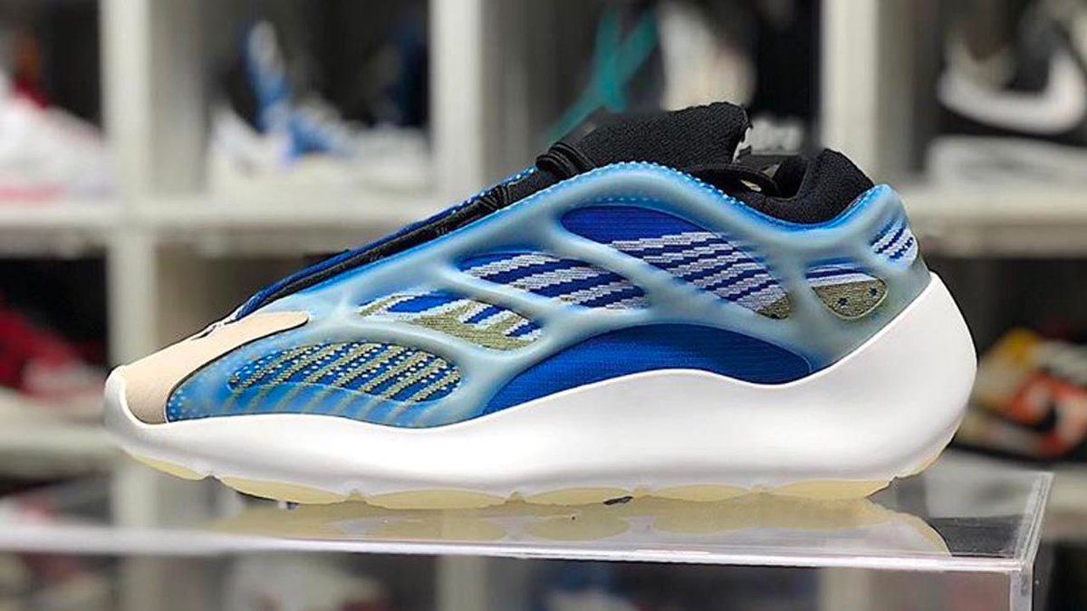 yeezy 700 v3 adults arzareth